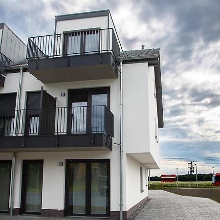 Rheinapart Hotel Und Boardinghouse Bornheim  Esterno foto